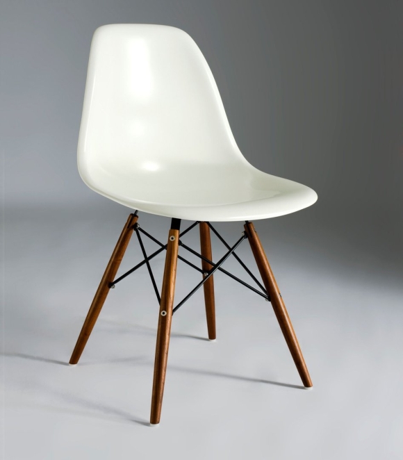 Стул Eames белый