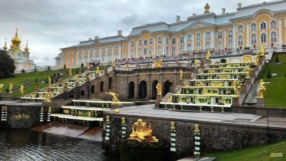 Дворец в Петергофе Растрелли