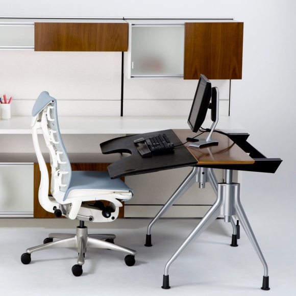 Угловой письменный стол Herman Miller