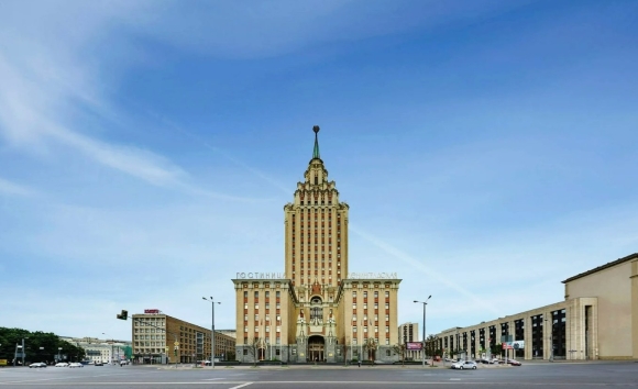 Гостиница Ленинградская сталинская высотка
