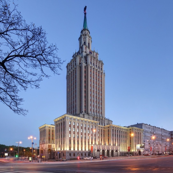 Гостиница Ленинградская сталинская высотка