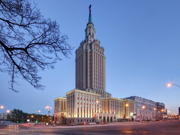Гостиница Ленинградская сталинская высотка