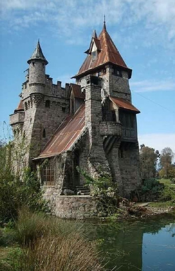 Замок Кройценштайн Австрия