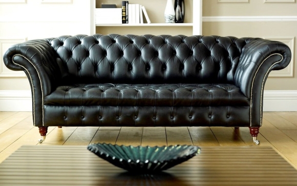 Кожаный диван Chesterfield