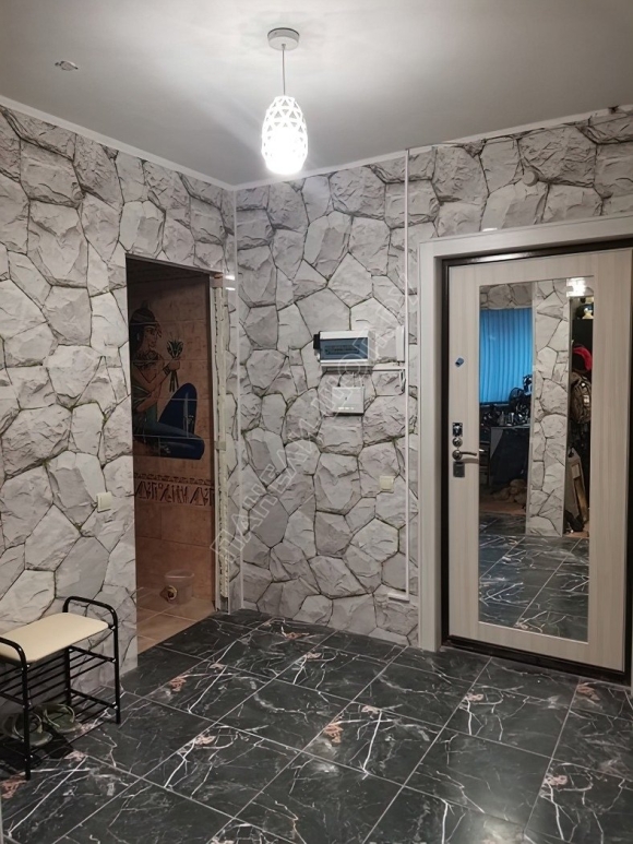 Стеновые панели для коридора под камень