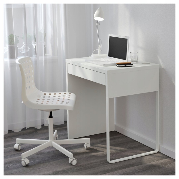 Письменный стол ikea микке ../..