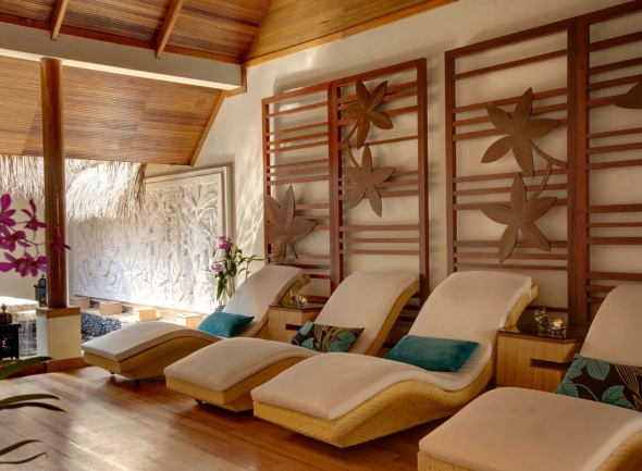 Centara ras fushi resort spa maldives