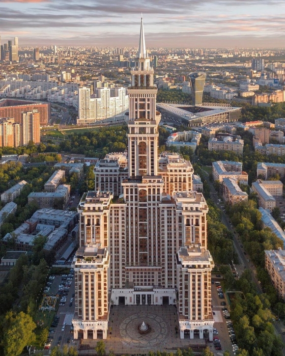 Сталинская архитектура в Москве