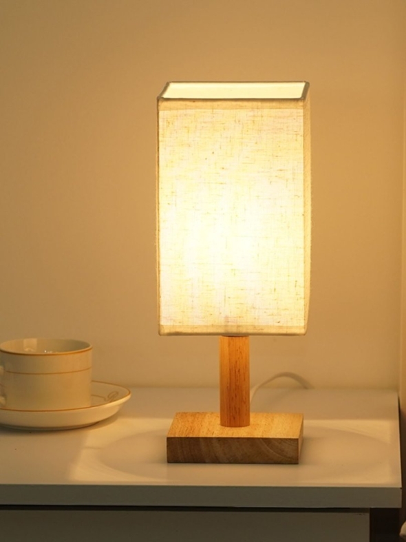 Прикроватная лампа