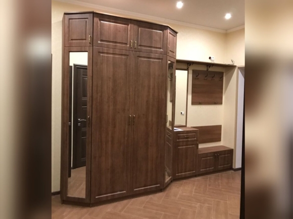 Прихожие в коридор