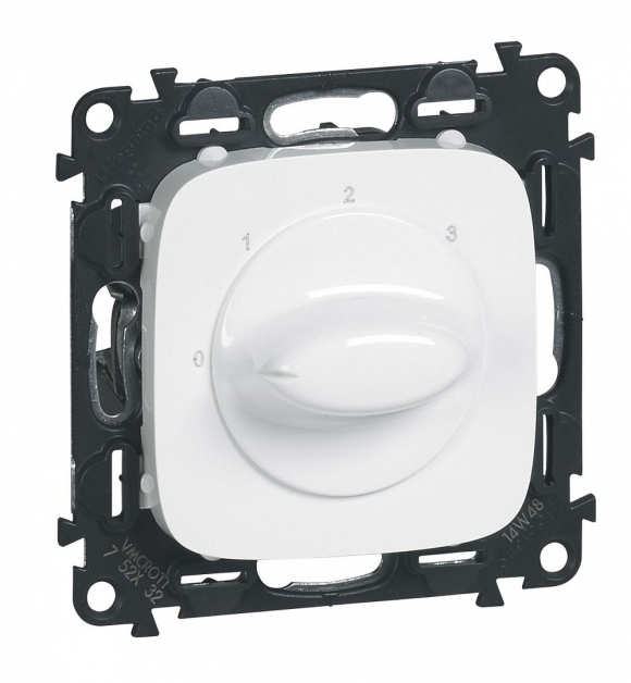 Legrand Valena Allure трехклавишный выключатель