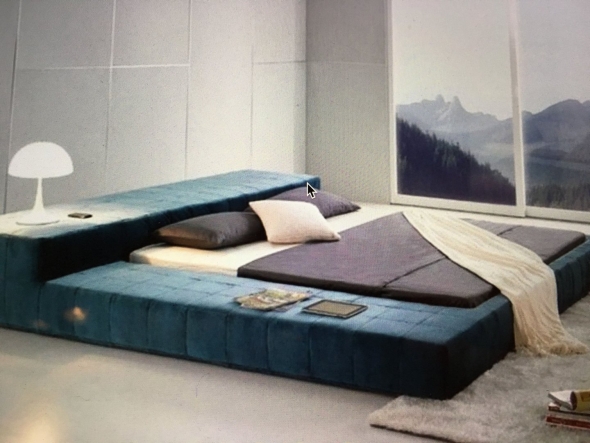 Современная кровать двуспальная