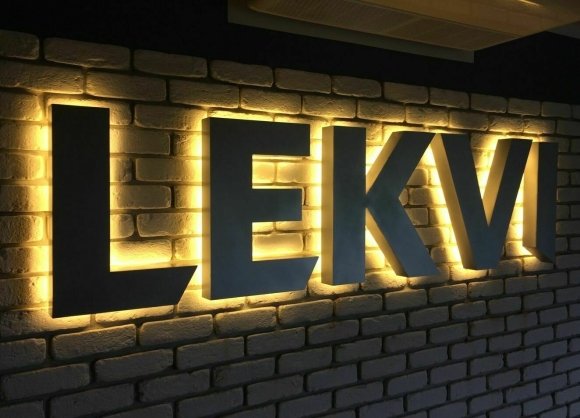 Световая вывеска