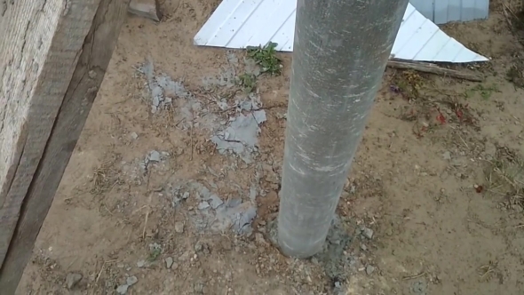 Забор из асбестовых труб