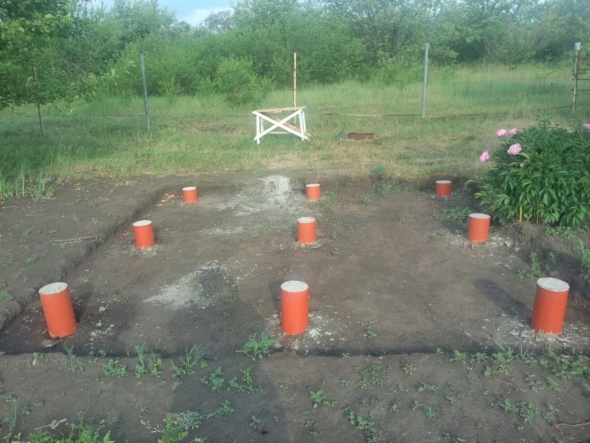 Сваи из канализационных труб