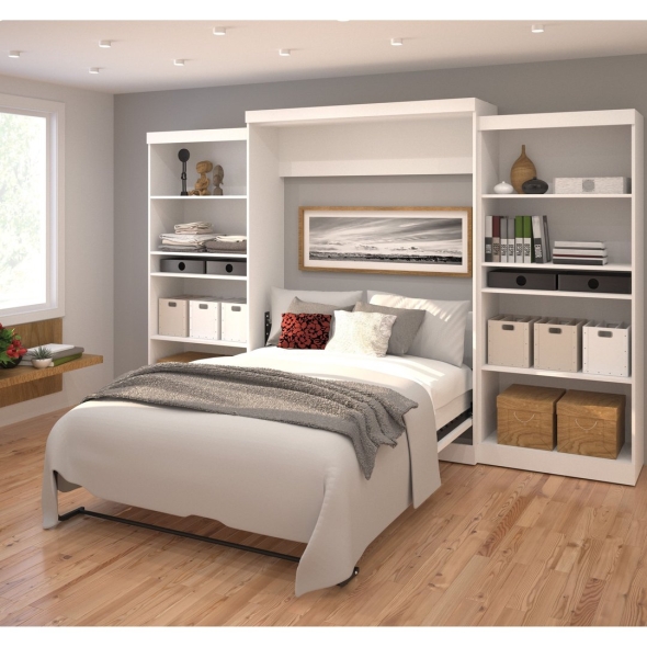 Кровать с полками