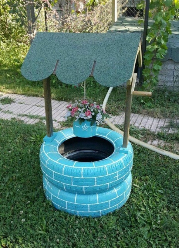 Декоративный колодец из шин