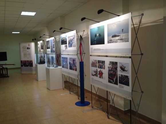 Выставочное оборудование для фотовыставок