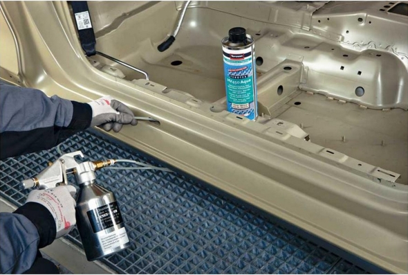 Мовиль для скрытых полостей кузова автомобиля