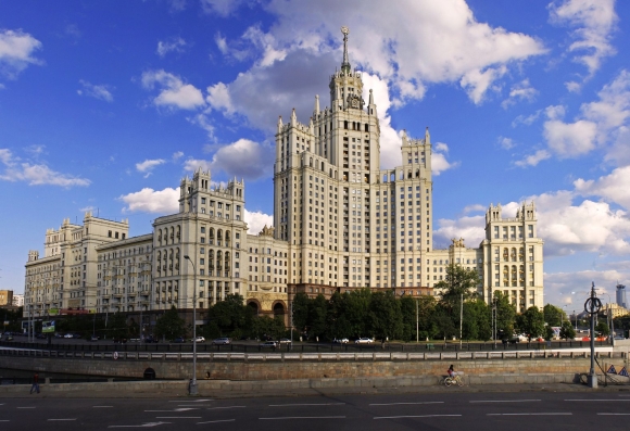 Сталинские высотки красные ворота