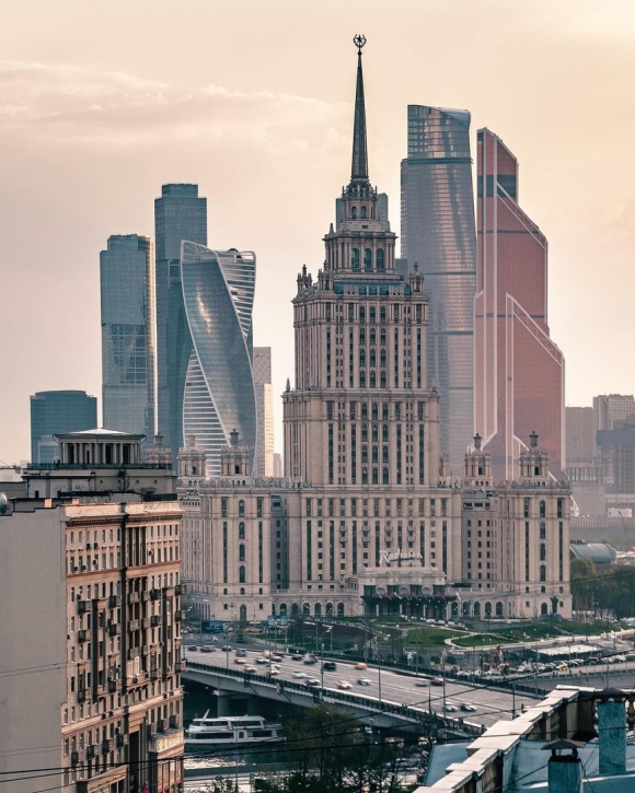 Москва высотка на Котельнической набережной