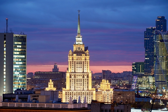 Сталинская высотка Рэдиссон
