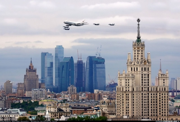 Сталинские высотки в Москве МГУ