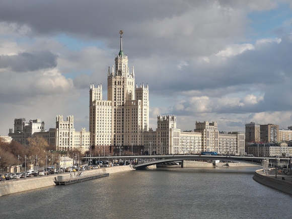 Высотка на Котельнической набережной
