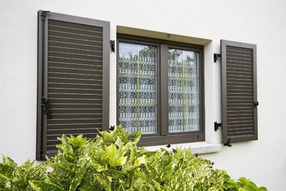 Оконные ставни рехау