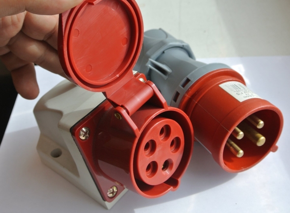 Розетка вольт