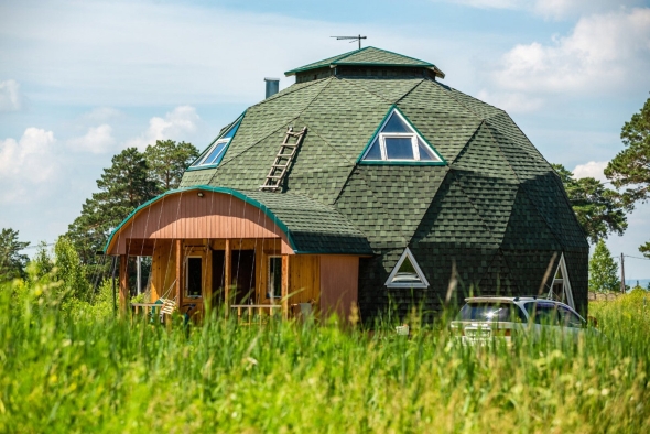 Дом-сфера купольный алтун