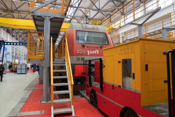 Электровоз уральские локомотивы