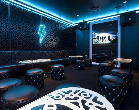 Дизайн караоке бара