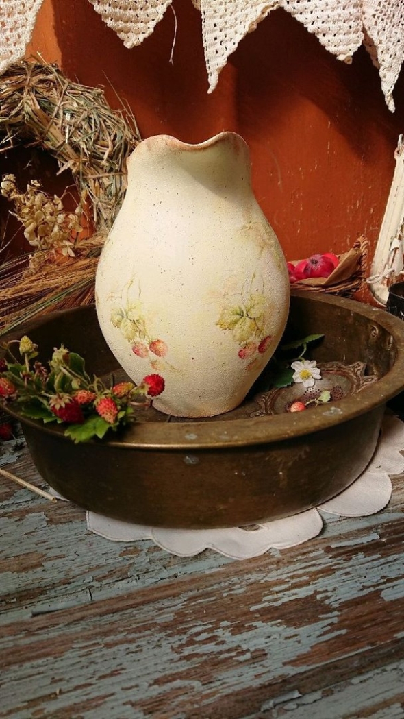 Декупаж глиняной крынки
