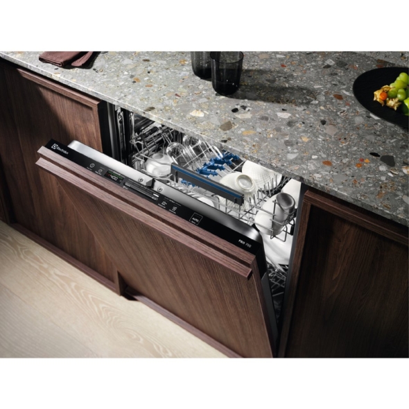 Встраиваемая посудомоечная машина electrolux