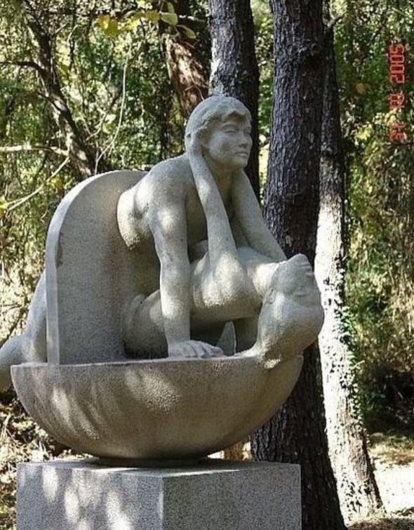 Неприличные скульптуры