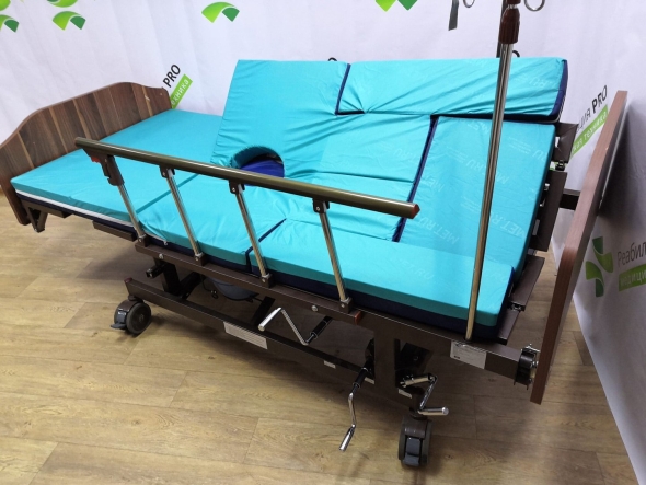 Функциональная кровать для лежачих больных